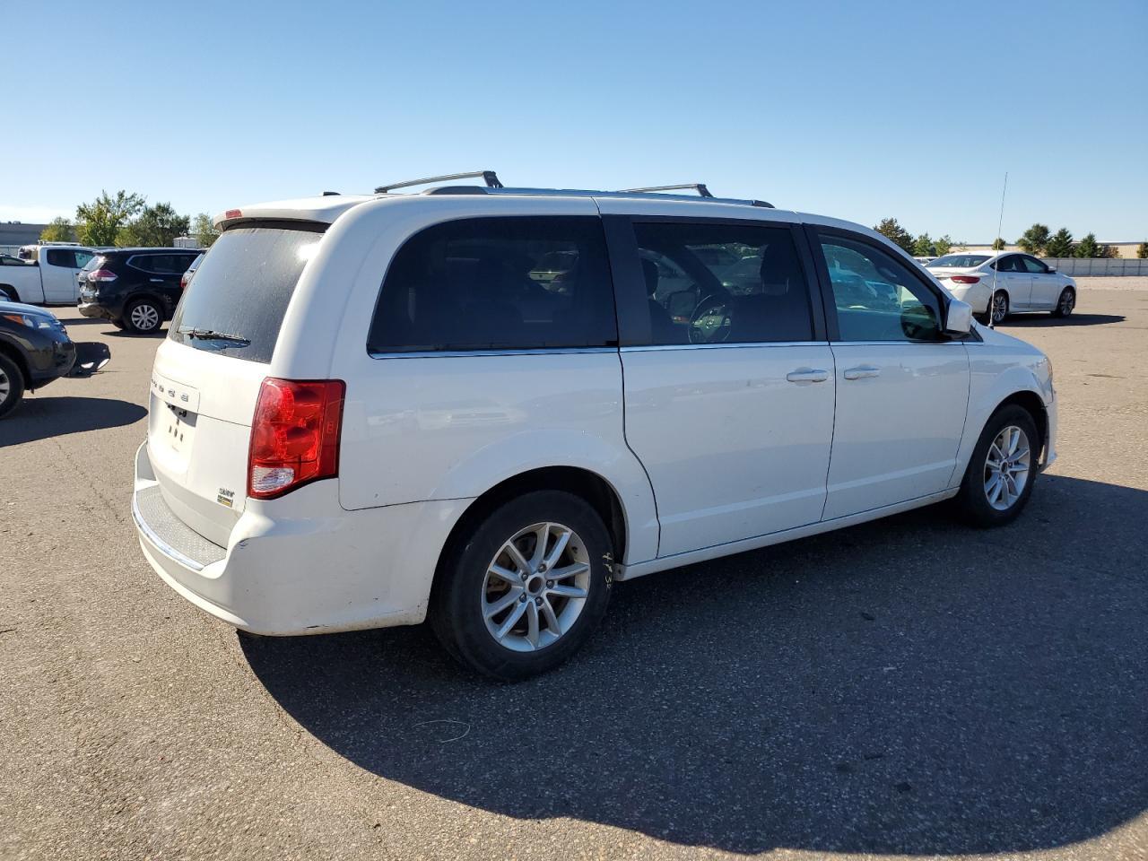 2018 Dodge Grand Caravan Sxt - Image 3