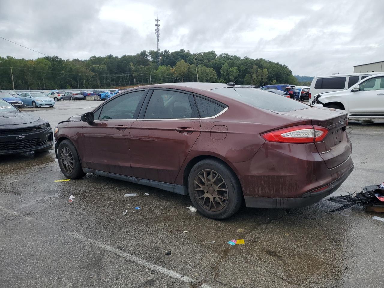 2016 Ford Fusion S - Фото 2