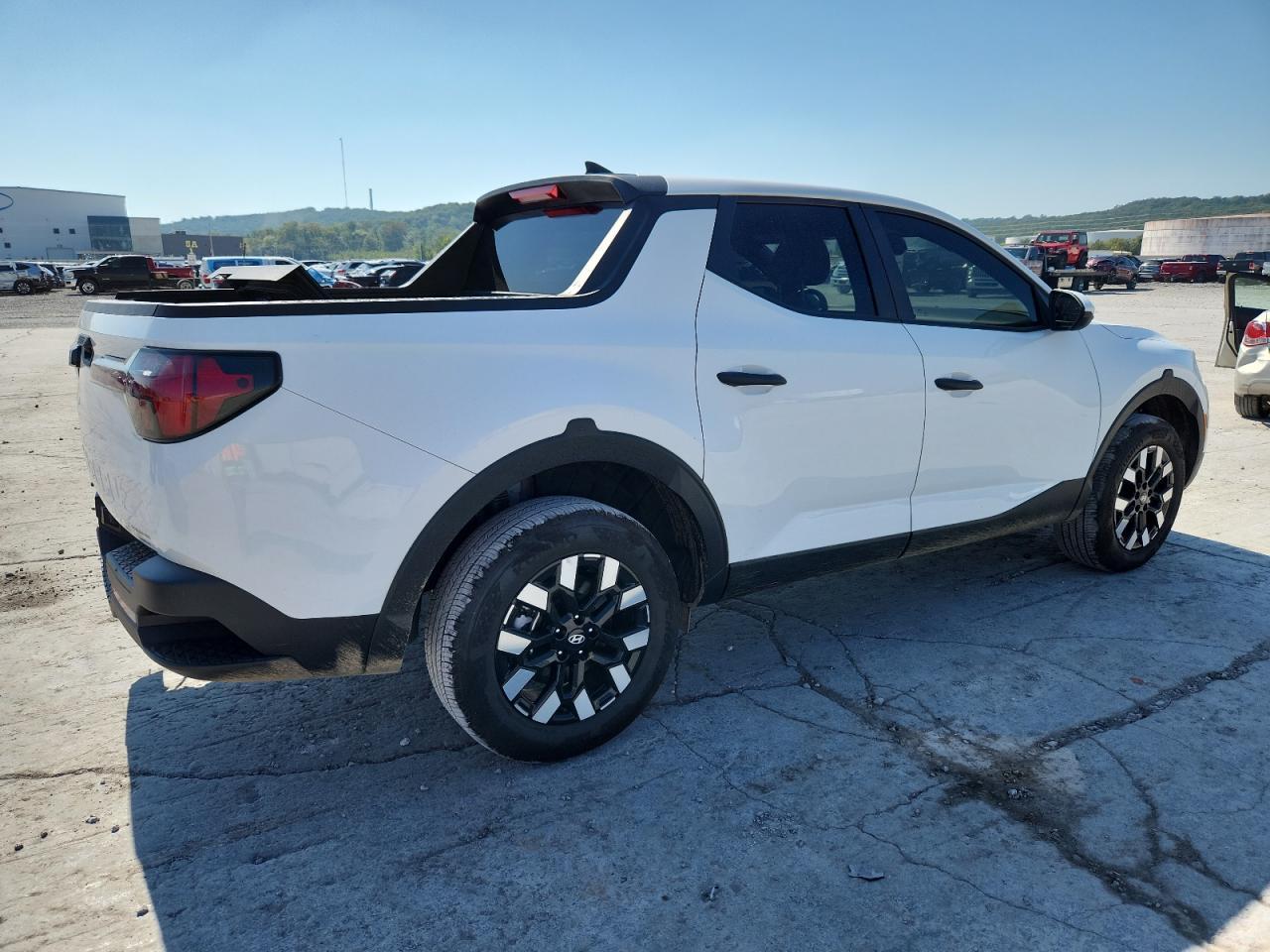 2025 Hyundai Santa Cruz Se - Фото 3