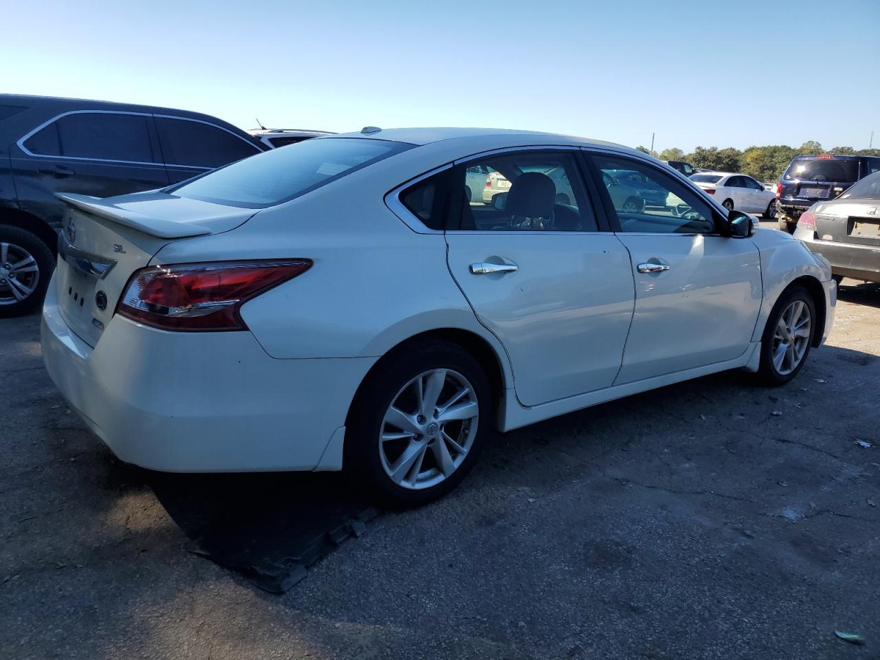 2013 Nissan Altima 2.5 - Image 3