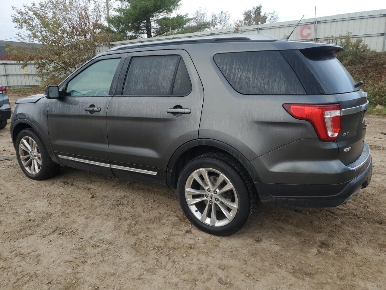 2018 Ford Explorer Xlt - Фото 2
