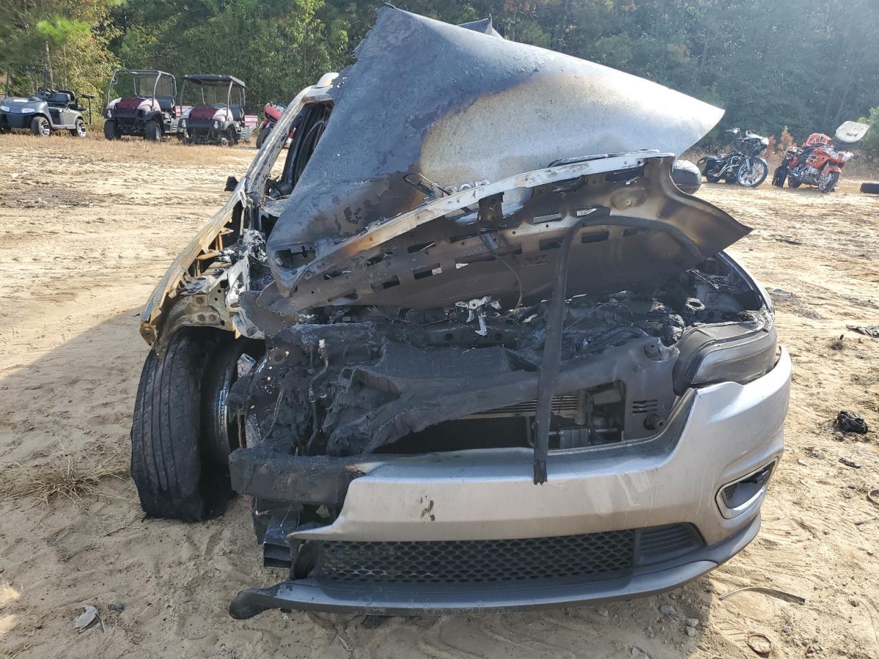 2020 Jeep Cherokee Limited - Фото 5