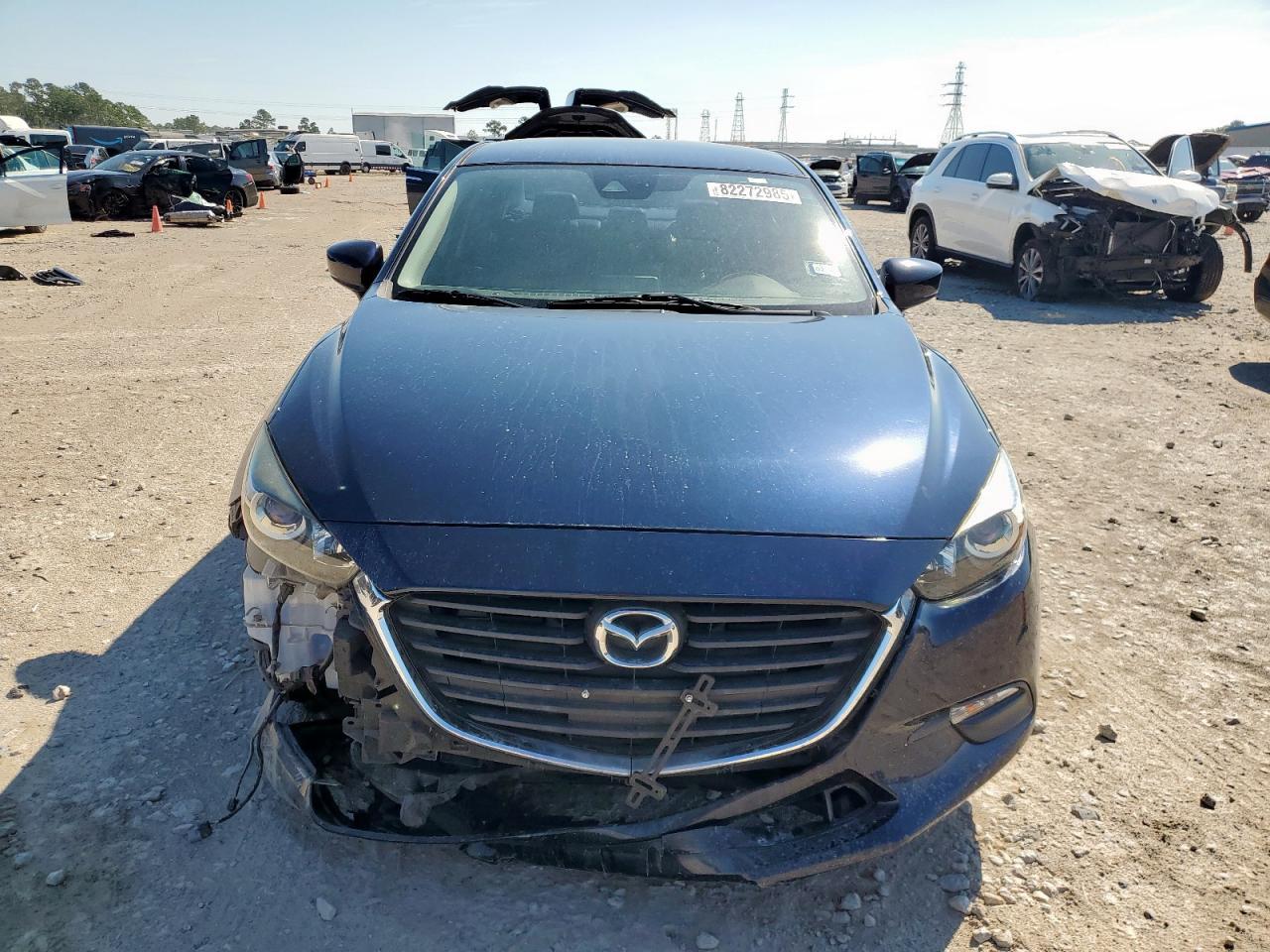 2018 Mazda 3 Touring - Image 5