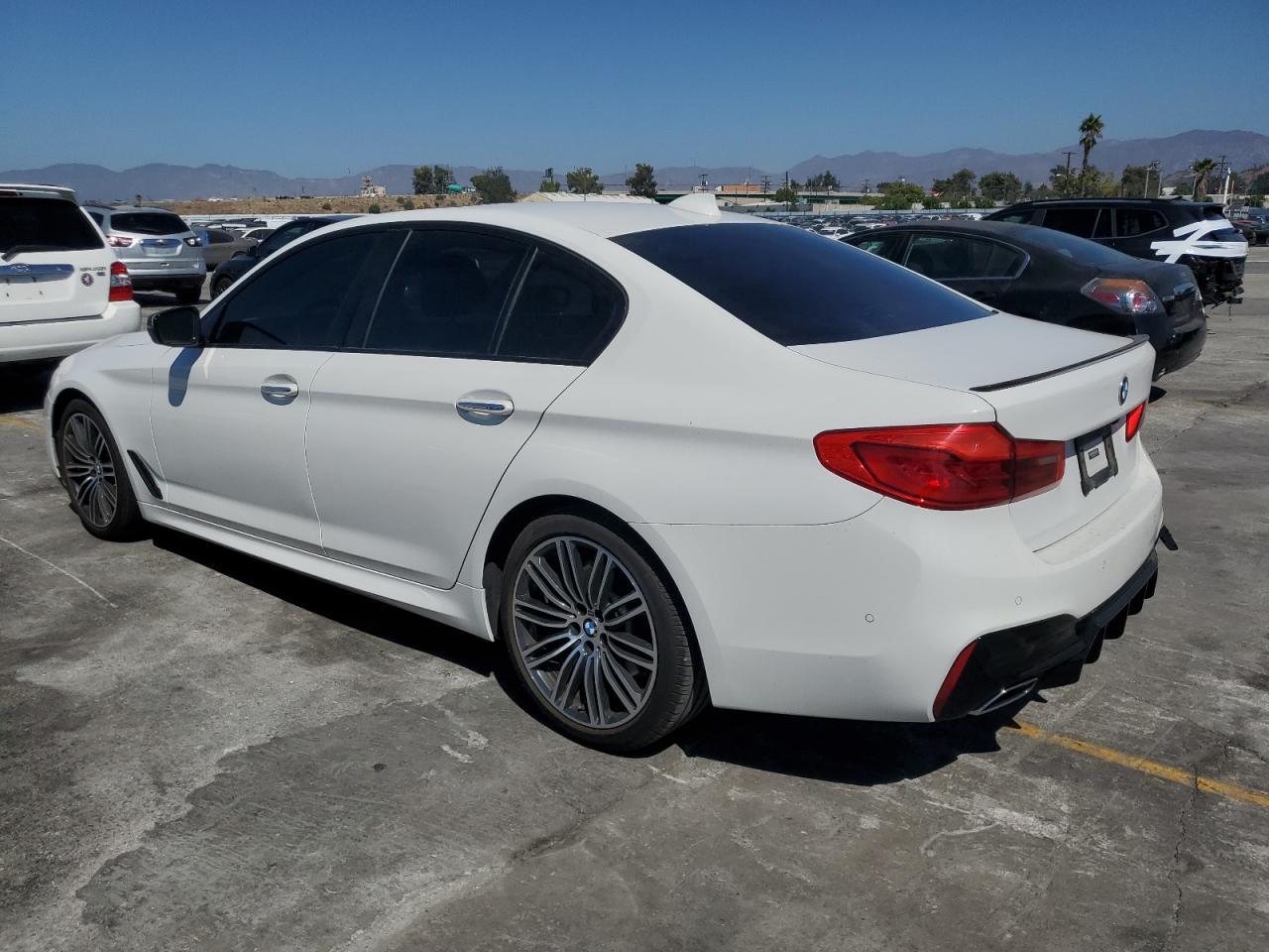 2018 BMW 530 I - Фото 2