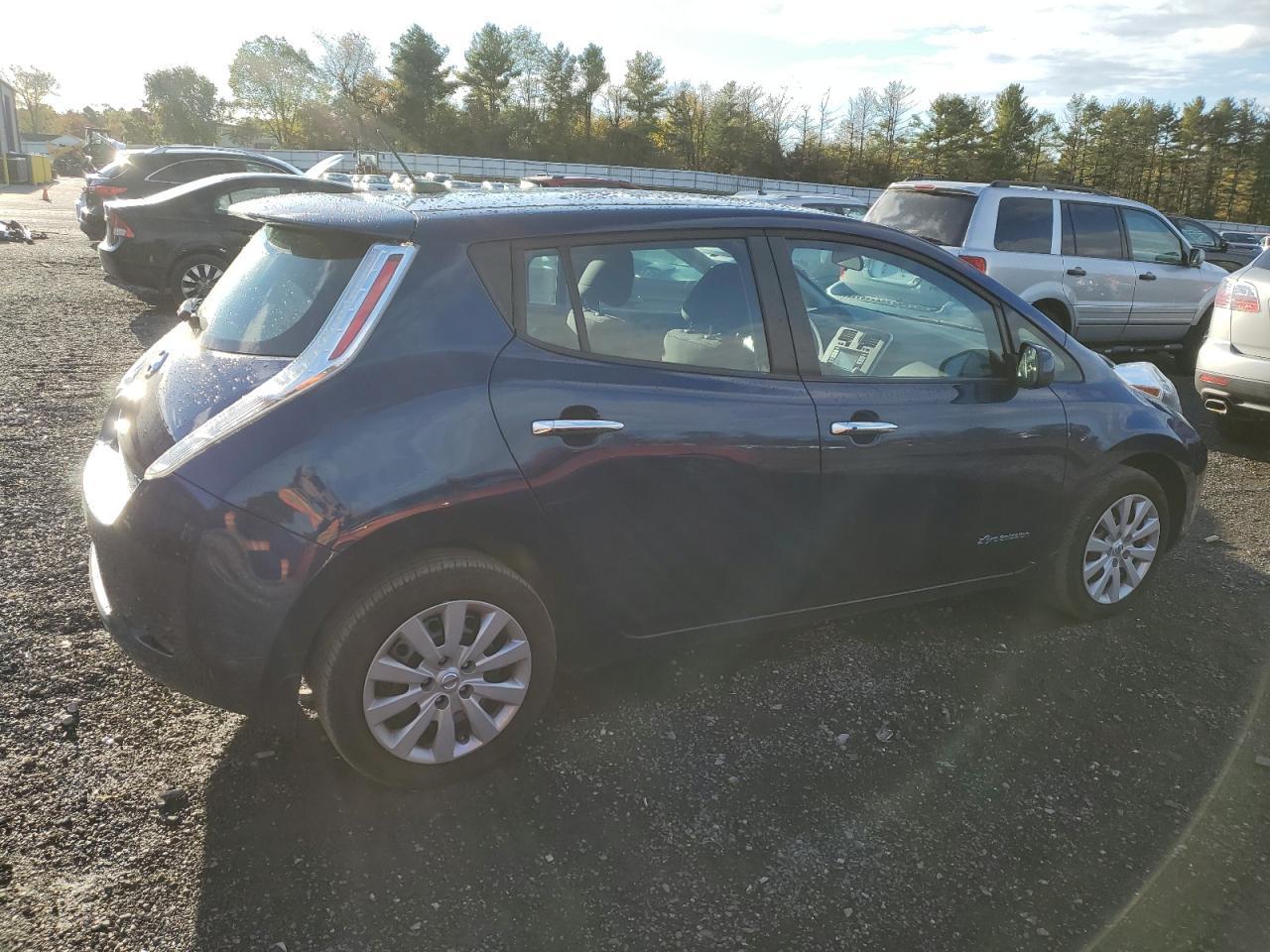 2017 Nissan Leaf S - Фото 3