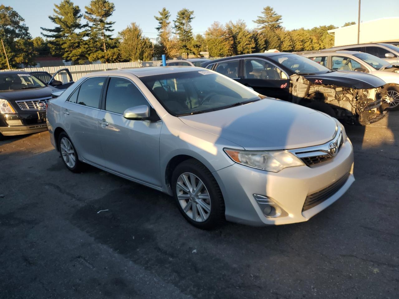 2012 Toyota Camry Xle V6 - Image 4