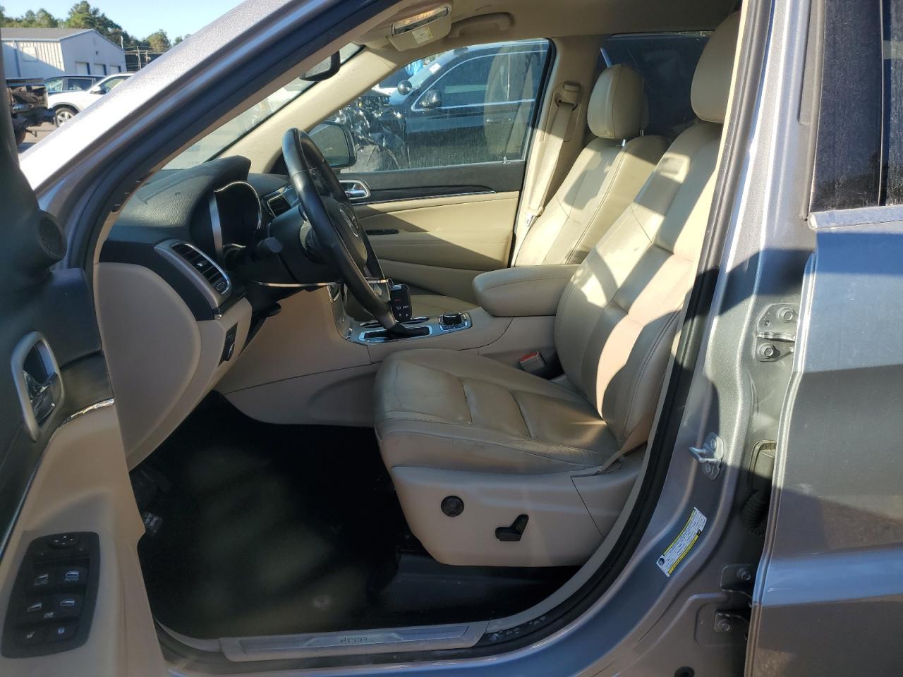 2019 Jeep Grand Cherokee Limited - Image 7