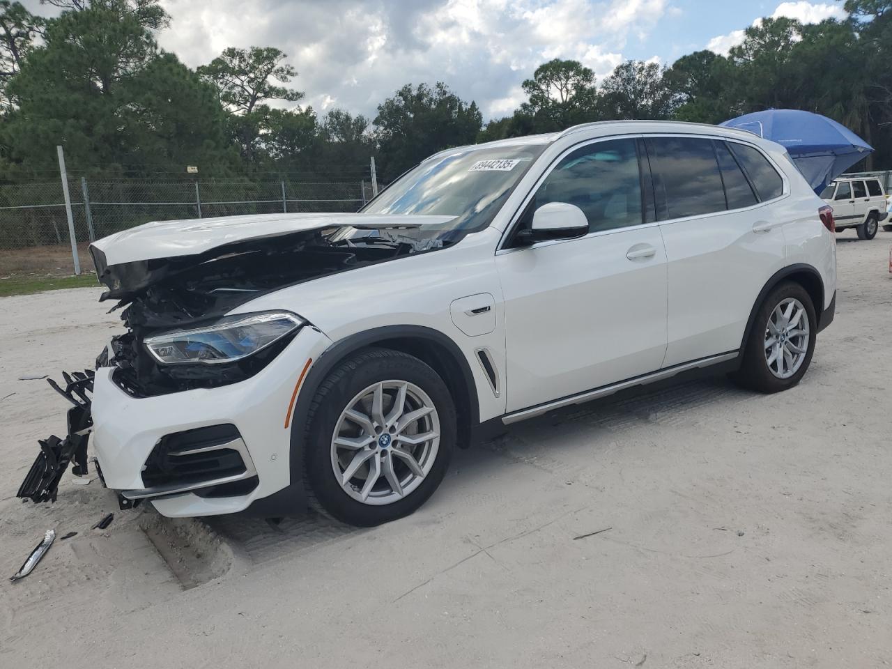 2023 BMW X5 xDrive45E