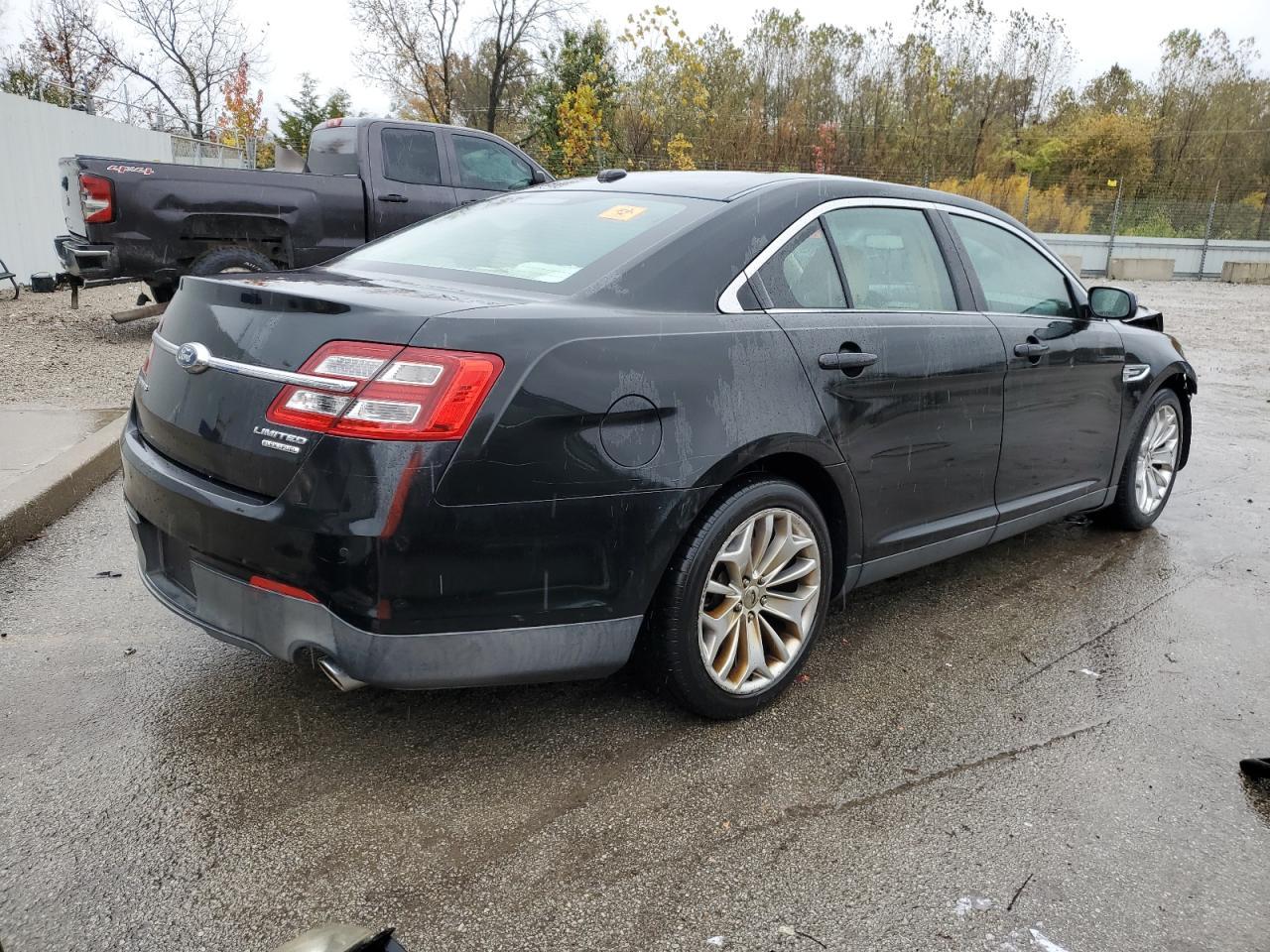 2013 Ford Taurus Limited - Image 3