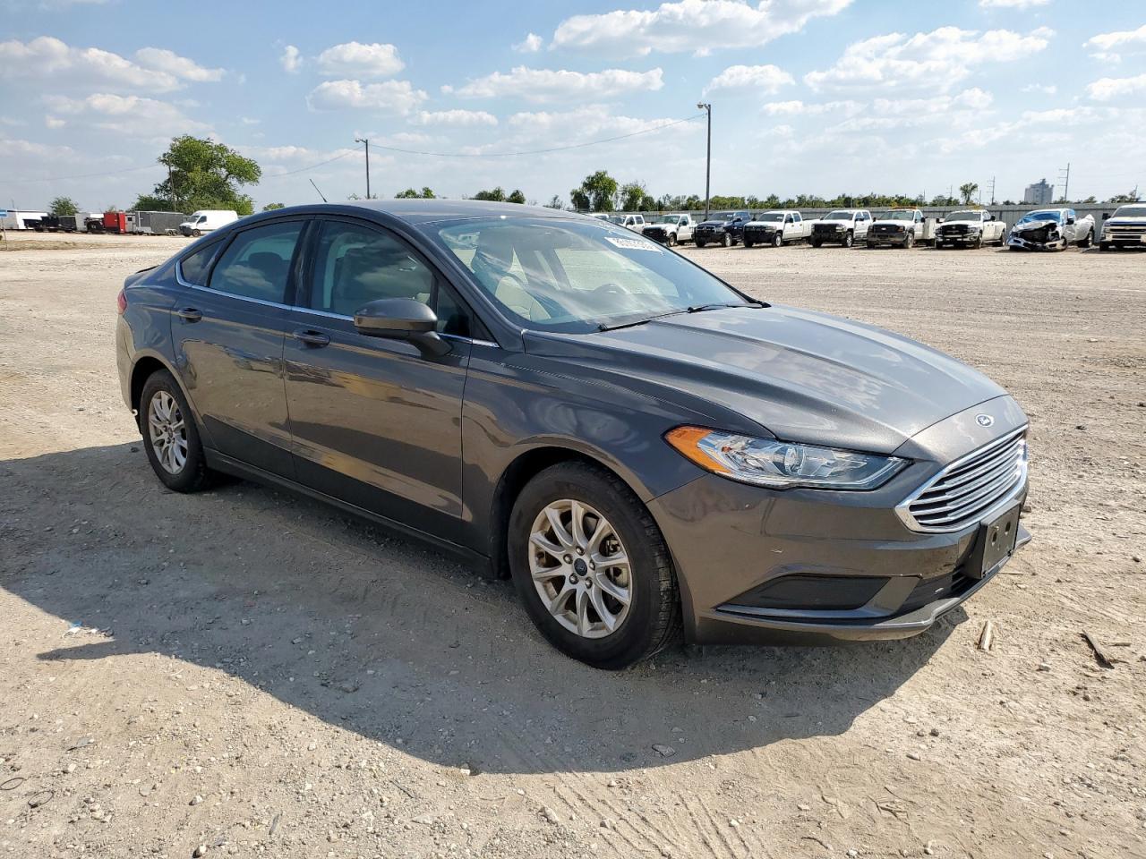 2018 Ford Fusion S - Фото 4