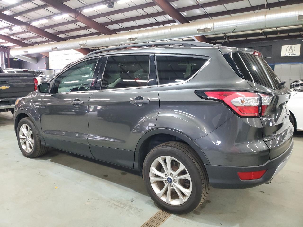 2018 Ford Escape Se - Фото 2
