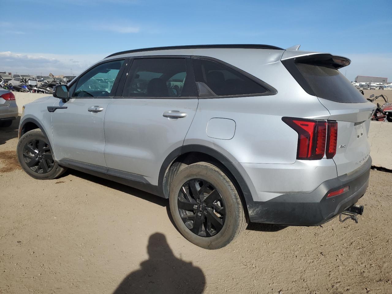 2021 Kia Sorento S - Image 2