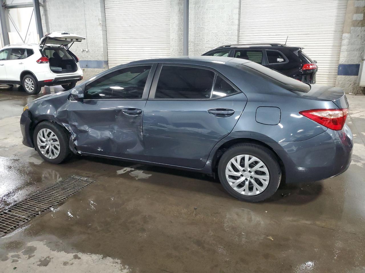 2019 Toyota Corolla L - Фото 2