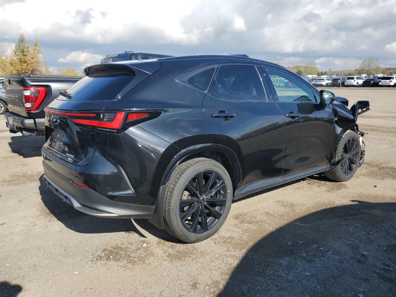 2022 Lexus Nx 350 - Image 3