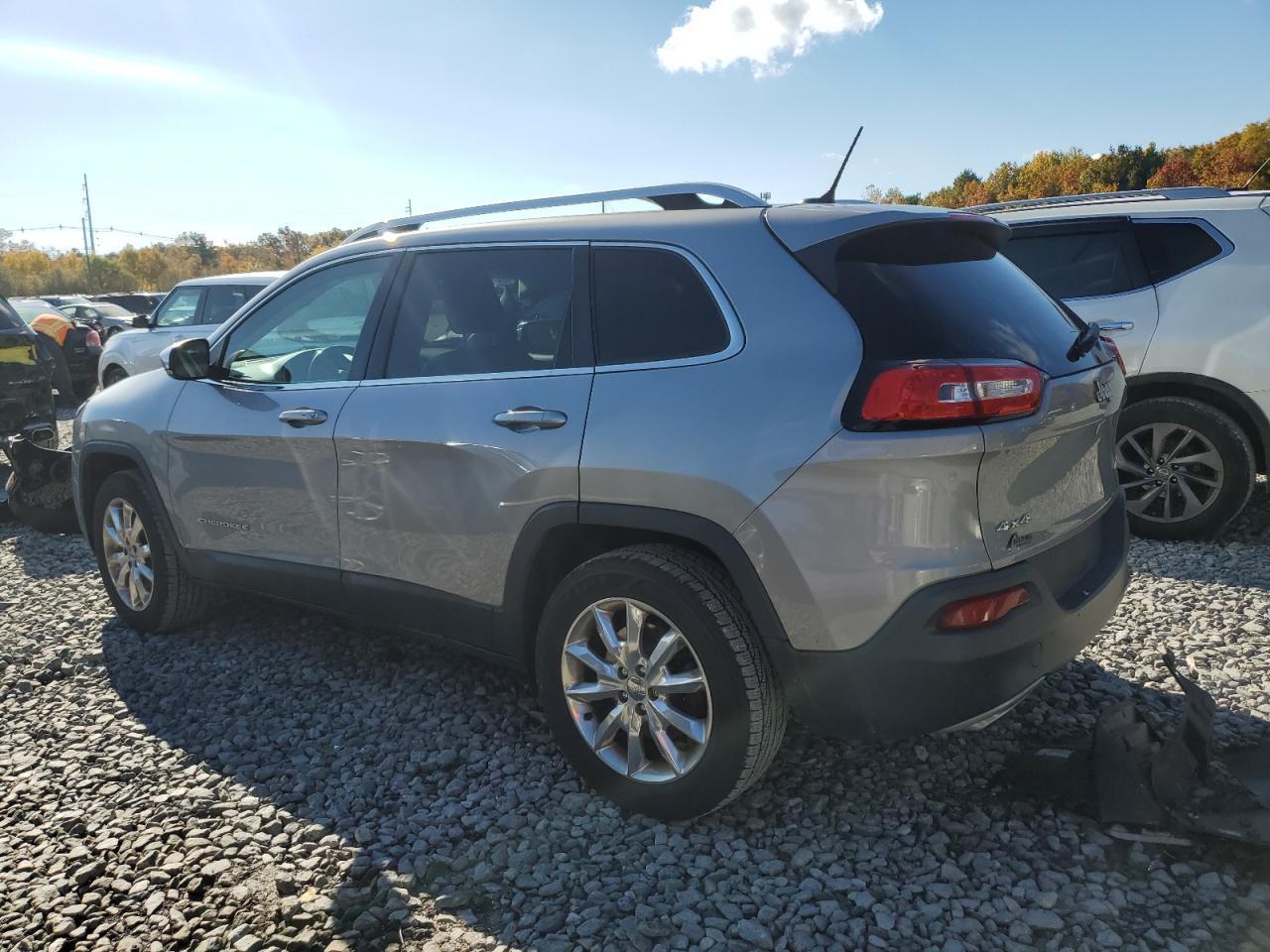 2015 Jeep Cherokee Limited - Image 2