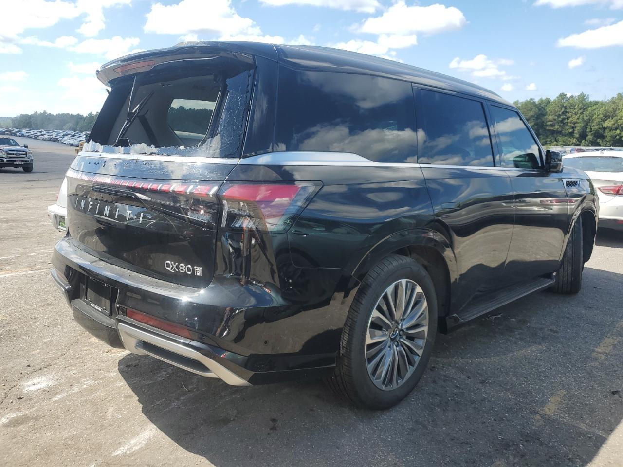 2025 Infiniti Qx80 Luxe - Image 3