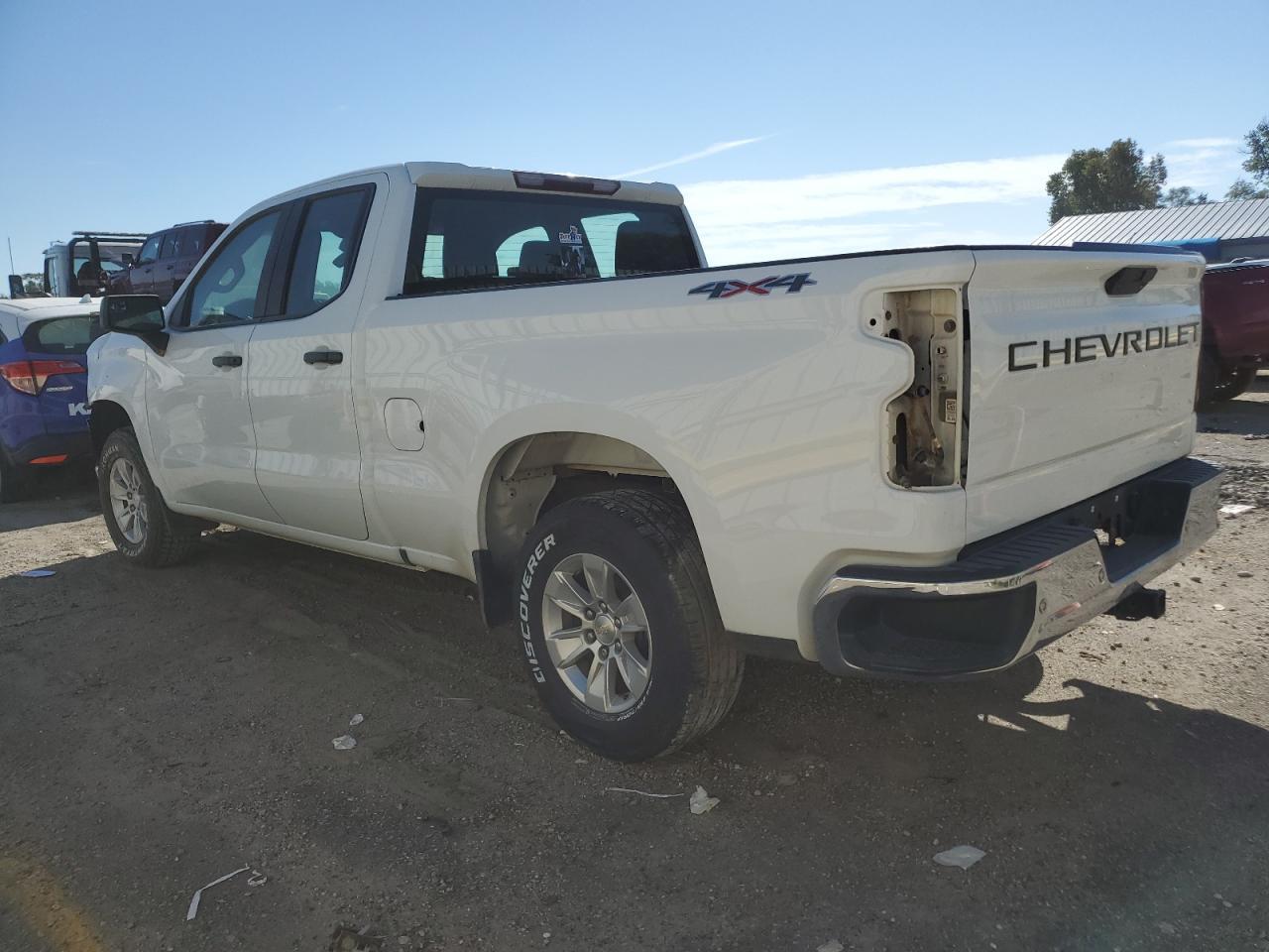 2021 Chevrolet Silverado K1500 - Фото 2