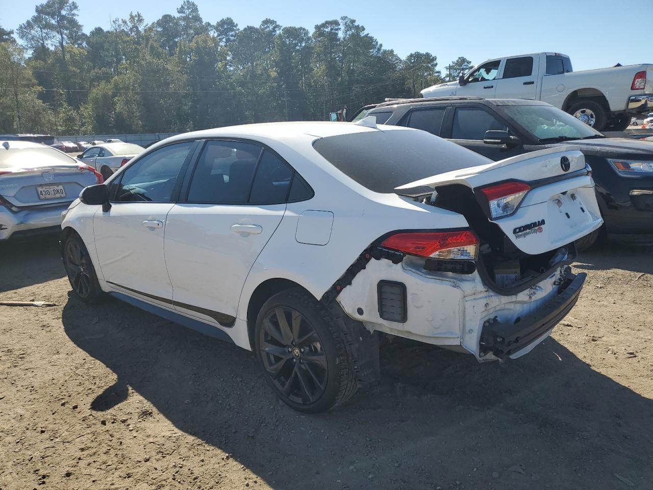 2023 Toyota Corolla Se - Фото 2