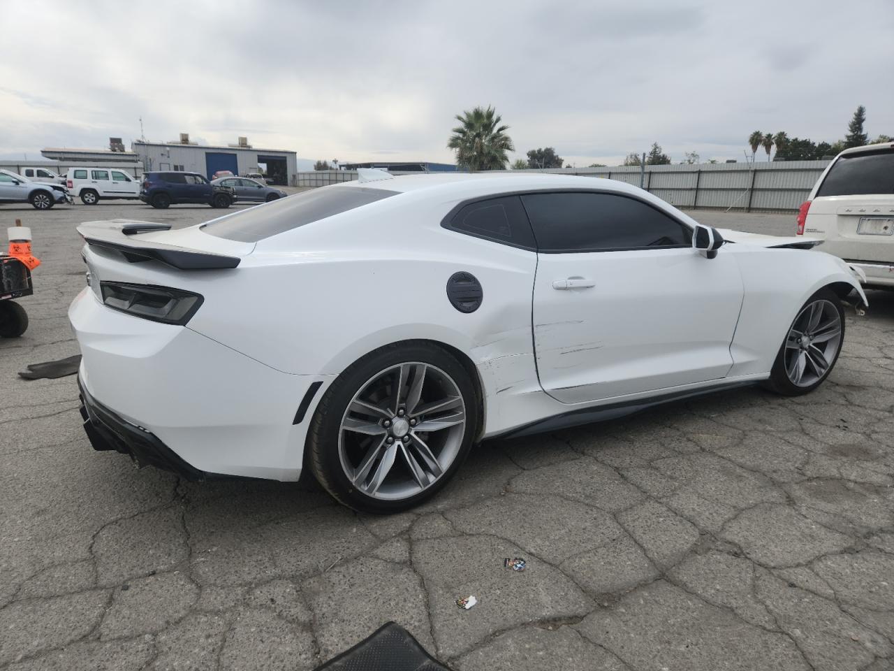 2018 Chevrolet Camaro Lt - Image 3