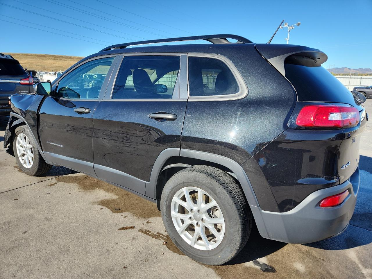 2016 Jeep Cherokee Sport - Фото 2