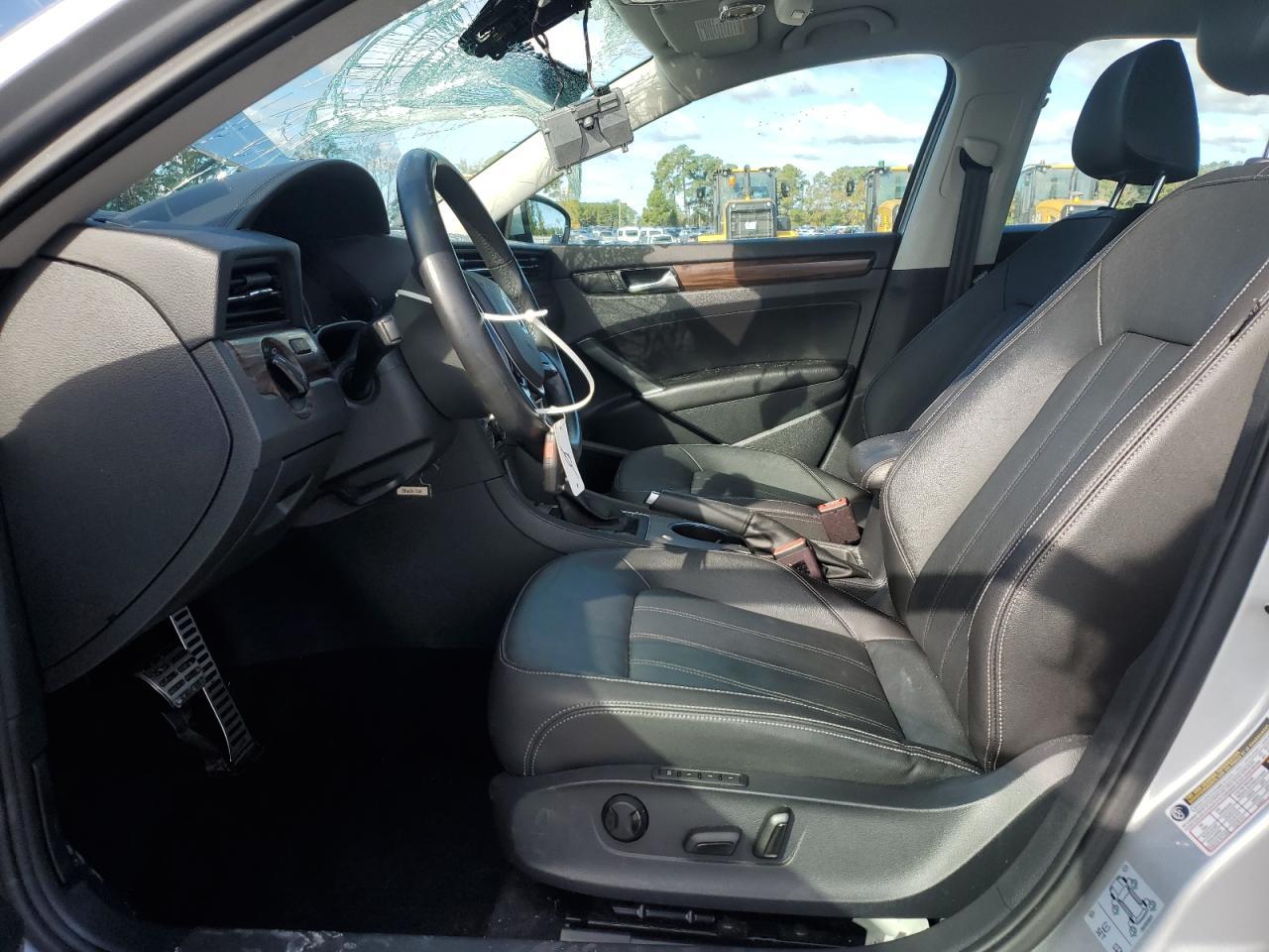 2020 Volkswagen Passat Sel - Image 7