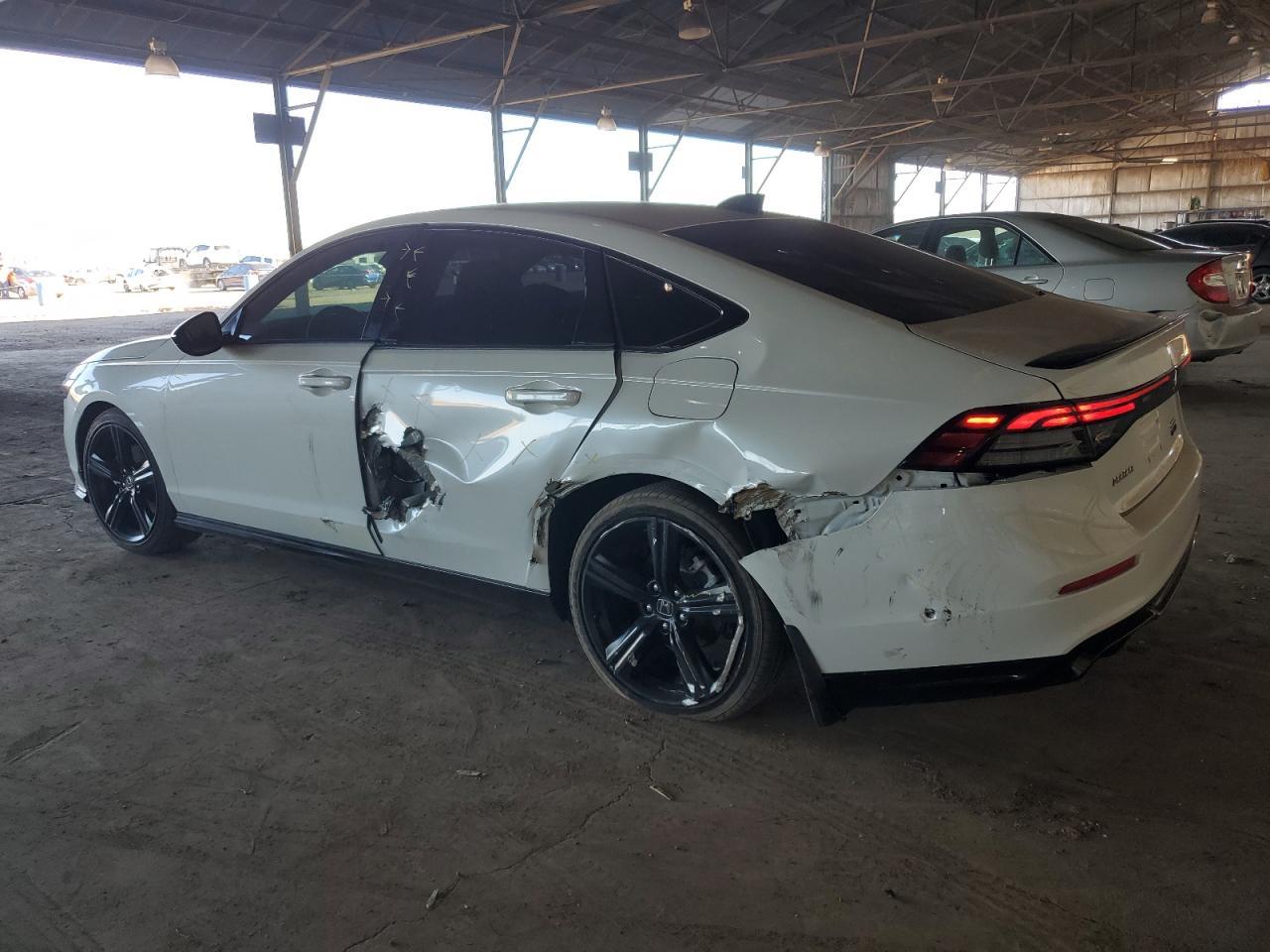 2023 Honda Accord Hybrid Sport-L - Image 2