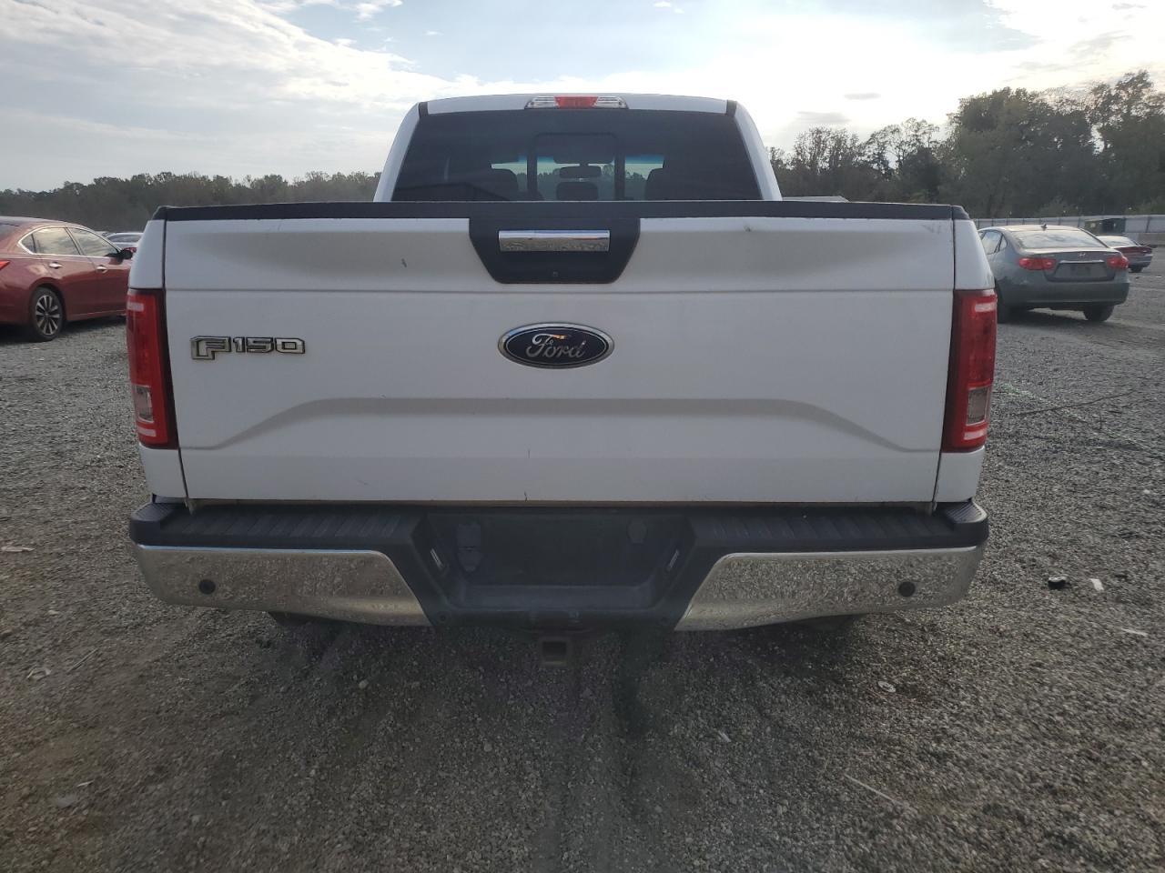2016 Ford F150 Super Cab - Фото 6