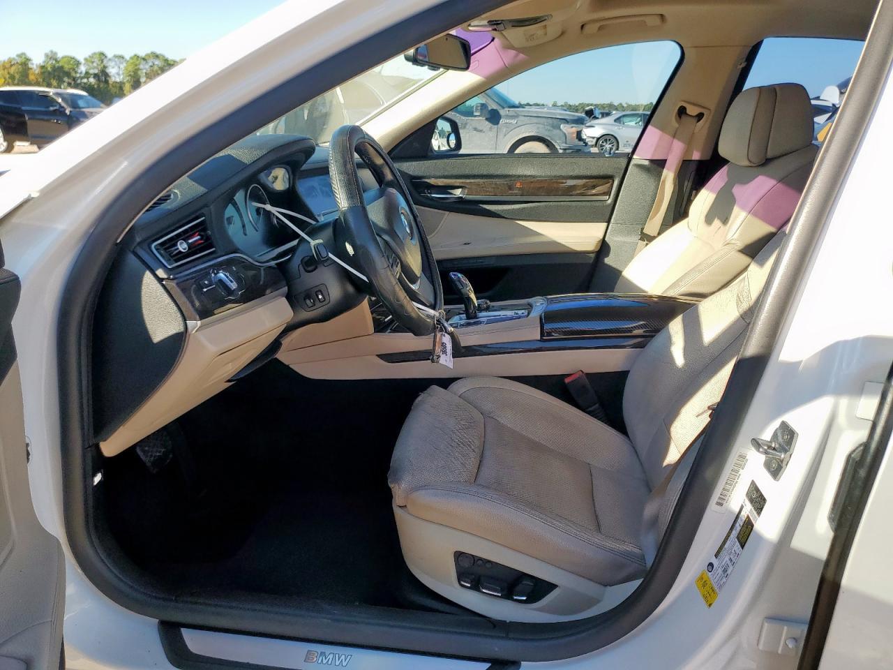 2012 BMW 740 I - Фото 7