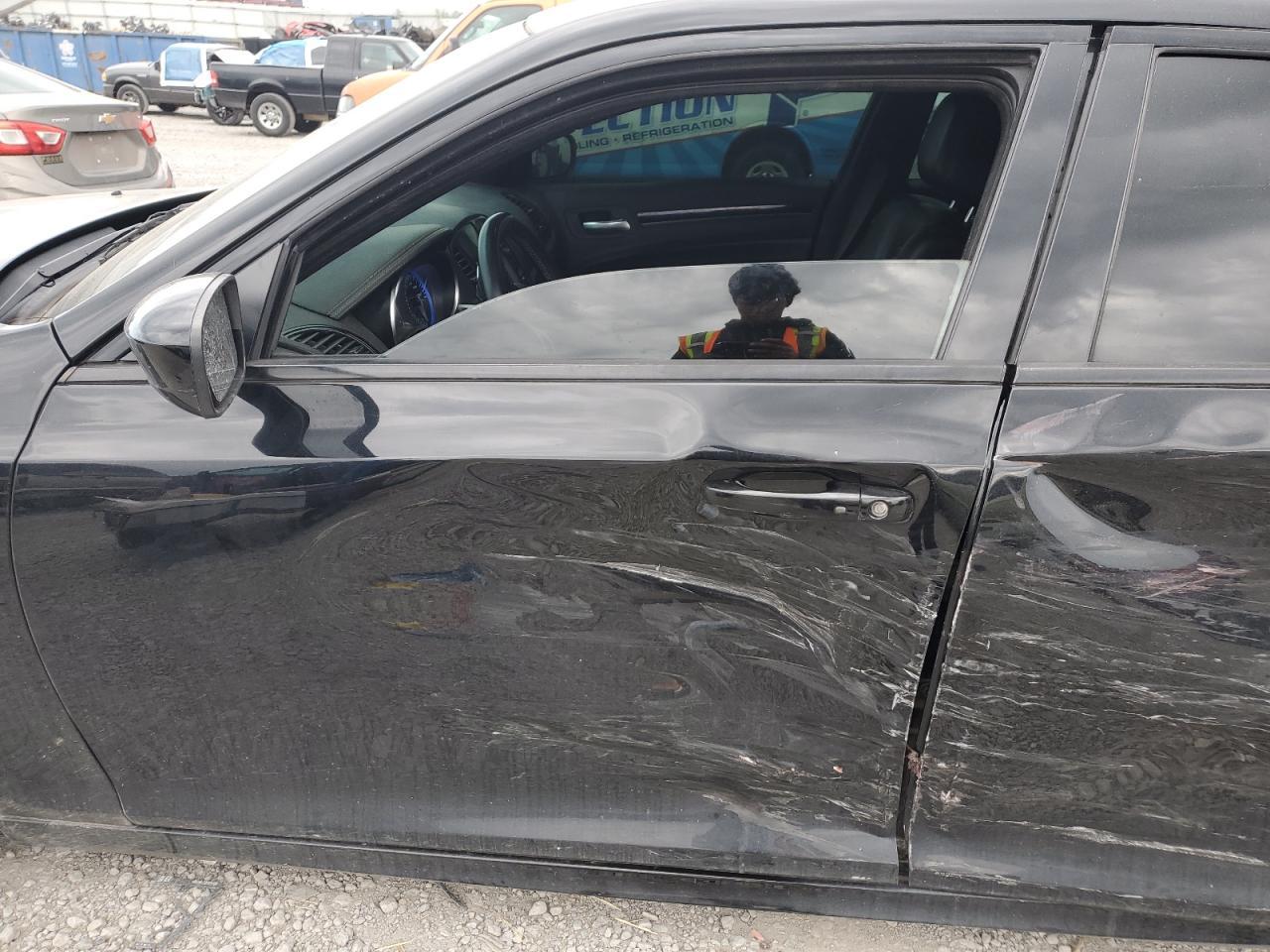 2018 Chrysler 300 S - Image 7