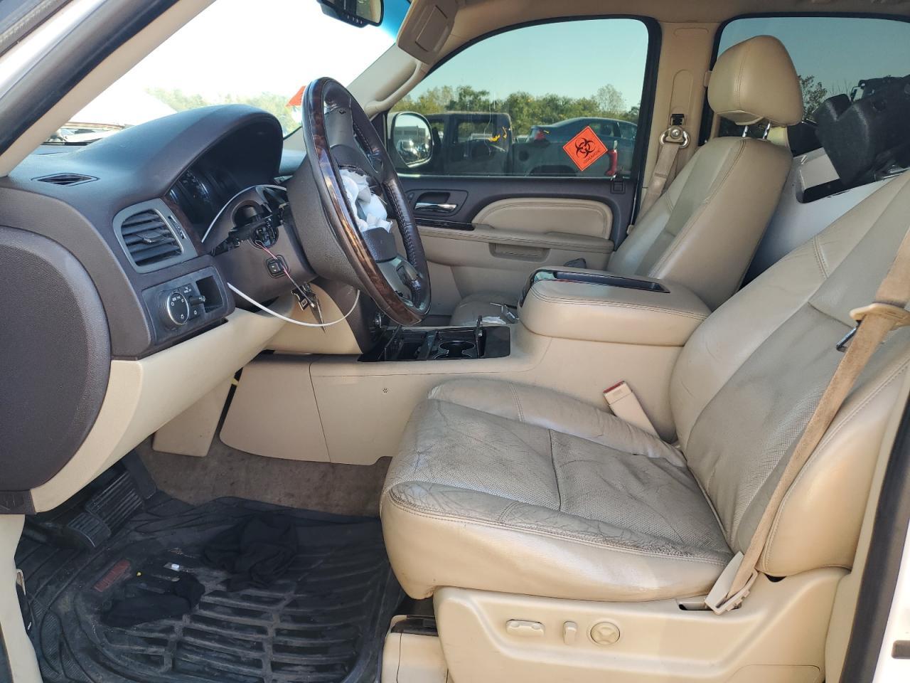 2010 GMC Yukon Denali - Фото 7