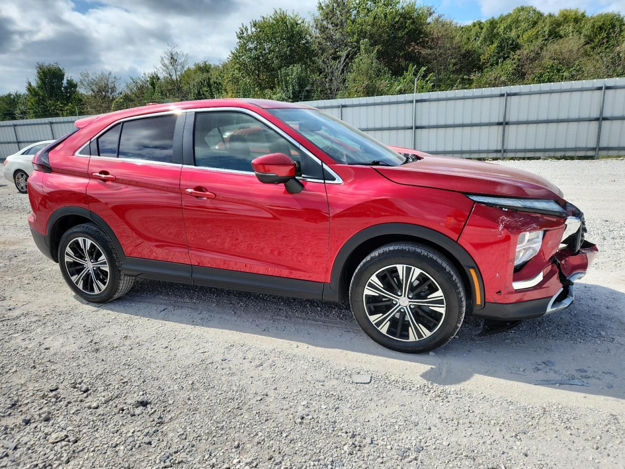 2022 Mitsubishi Eclipse Cross Se - Фото 4