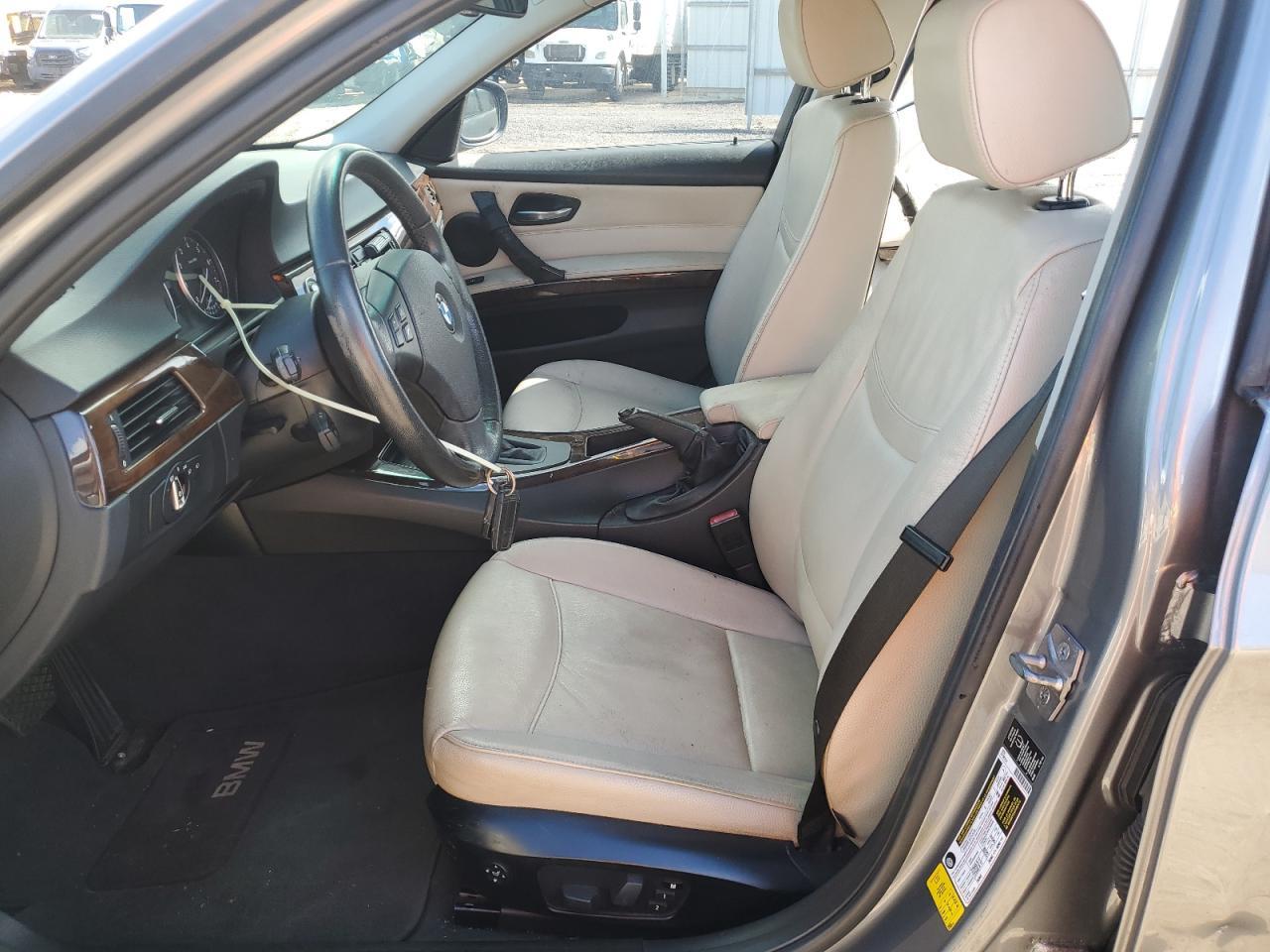 2011 BMW 328 I - Image 7