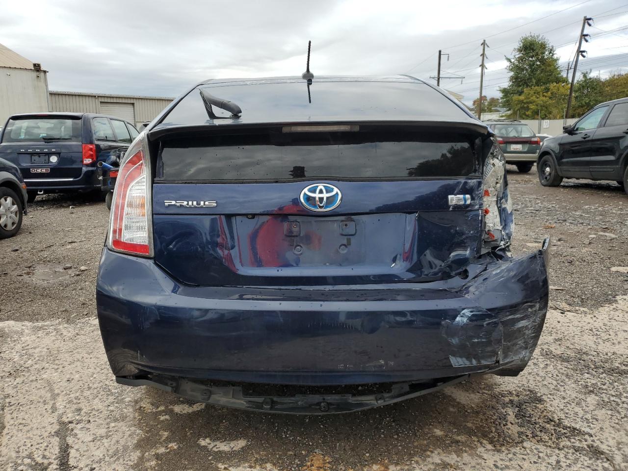 2012 Toyota Prius - Image 6
