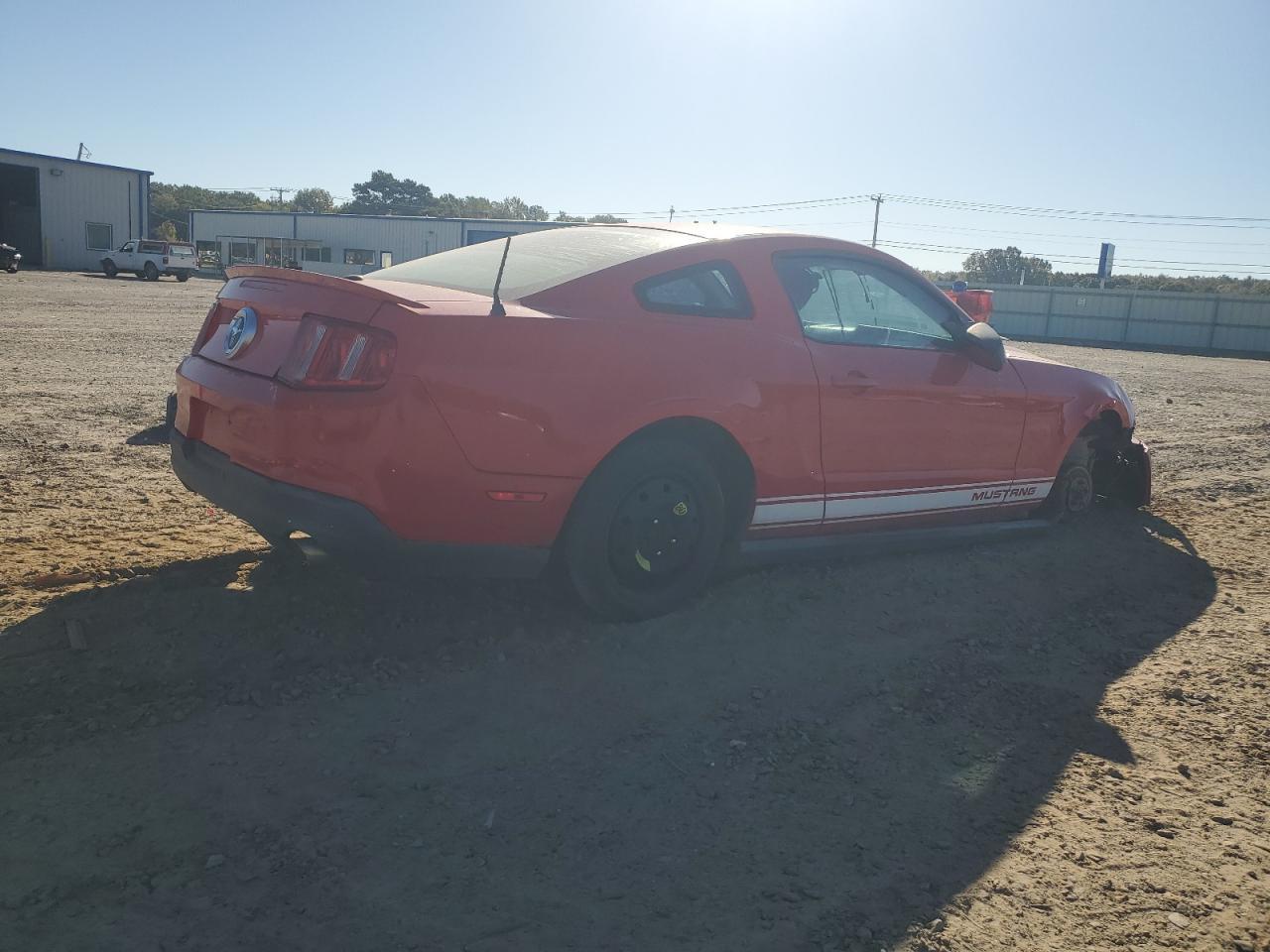 2010 Ford Mustang - Фото 3