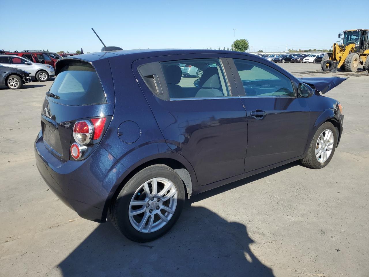 2016 Chevrolet Sonic Lt - Image 3