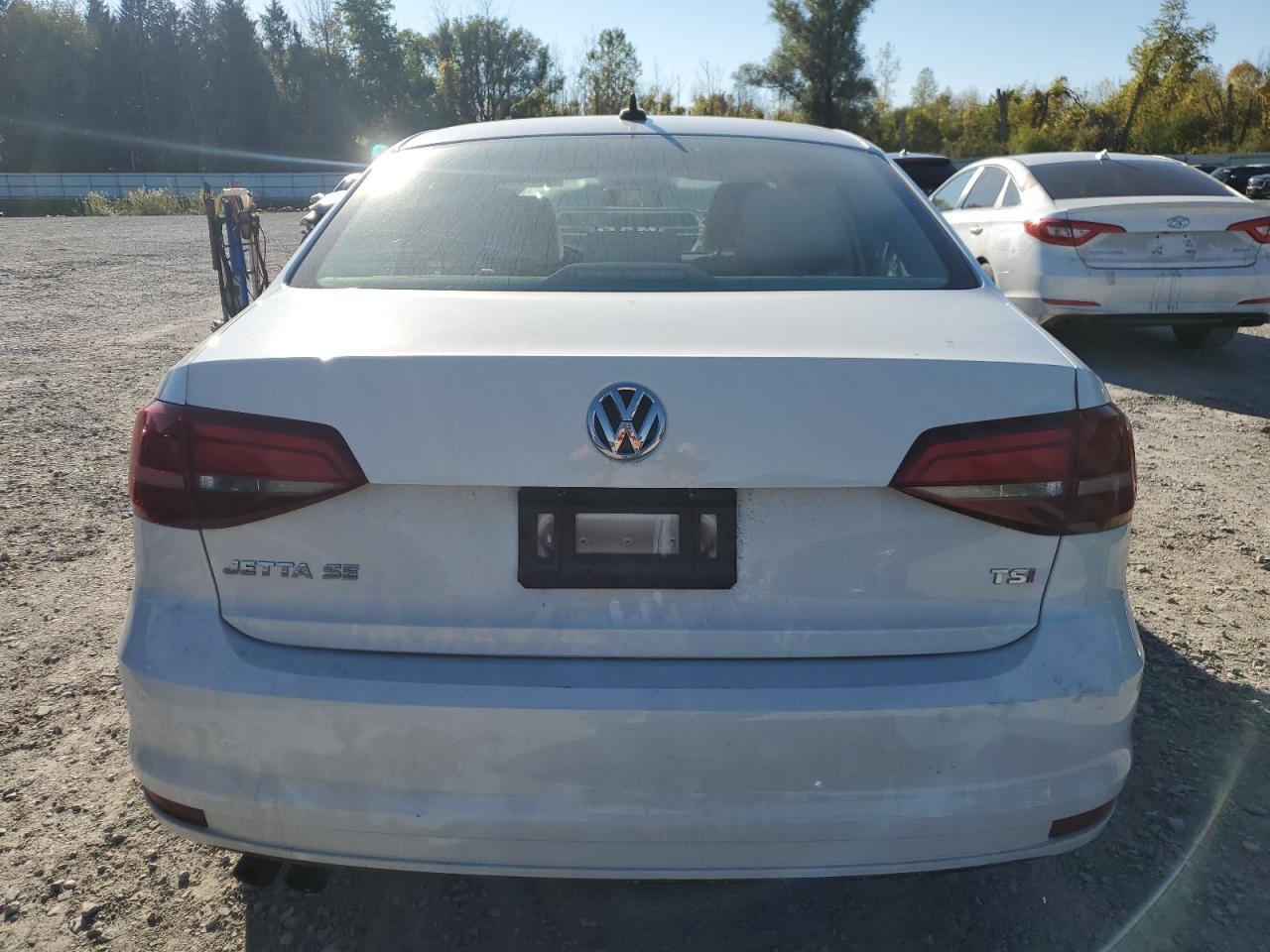 2017 Volkswagen Jetta Se - Фото 6