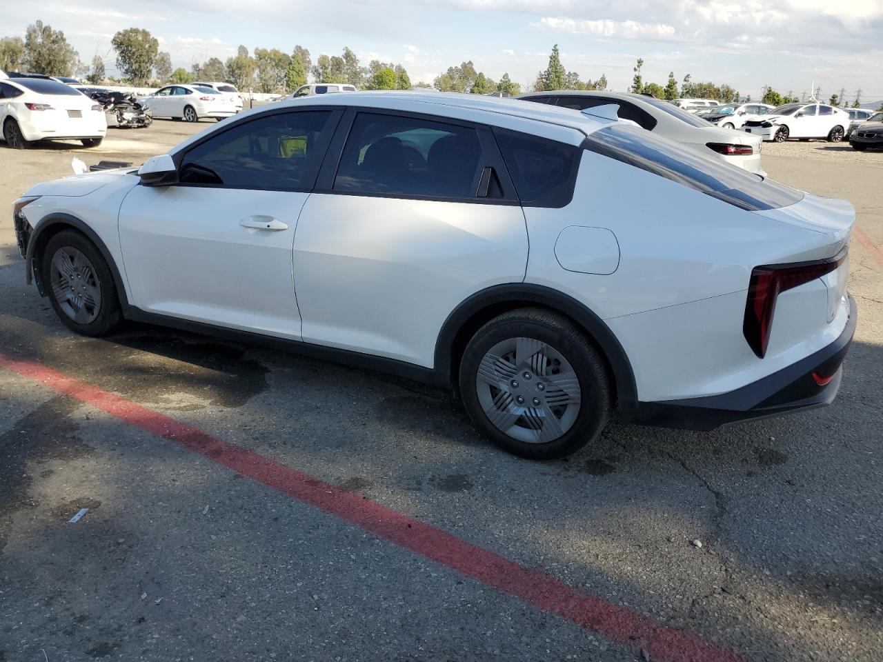 2025 Kia K4 Lx - Фото 2