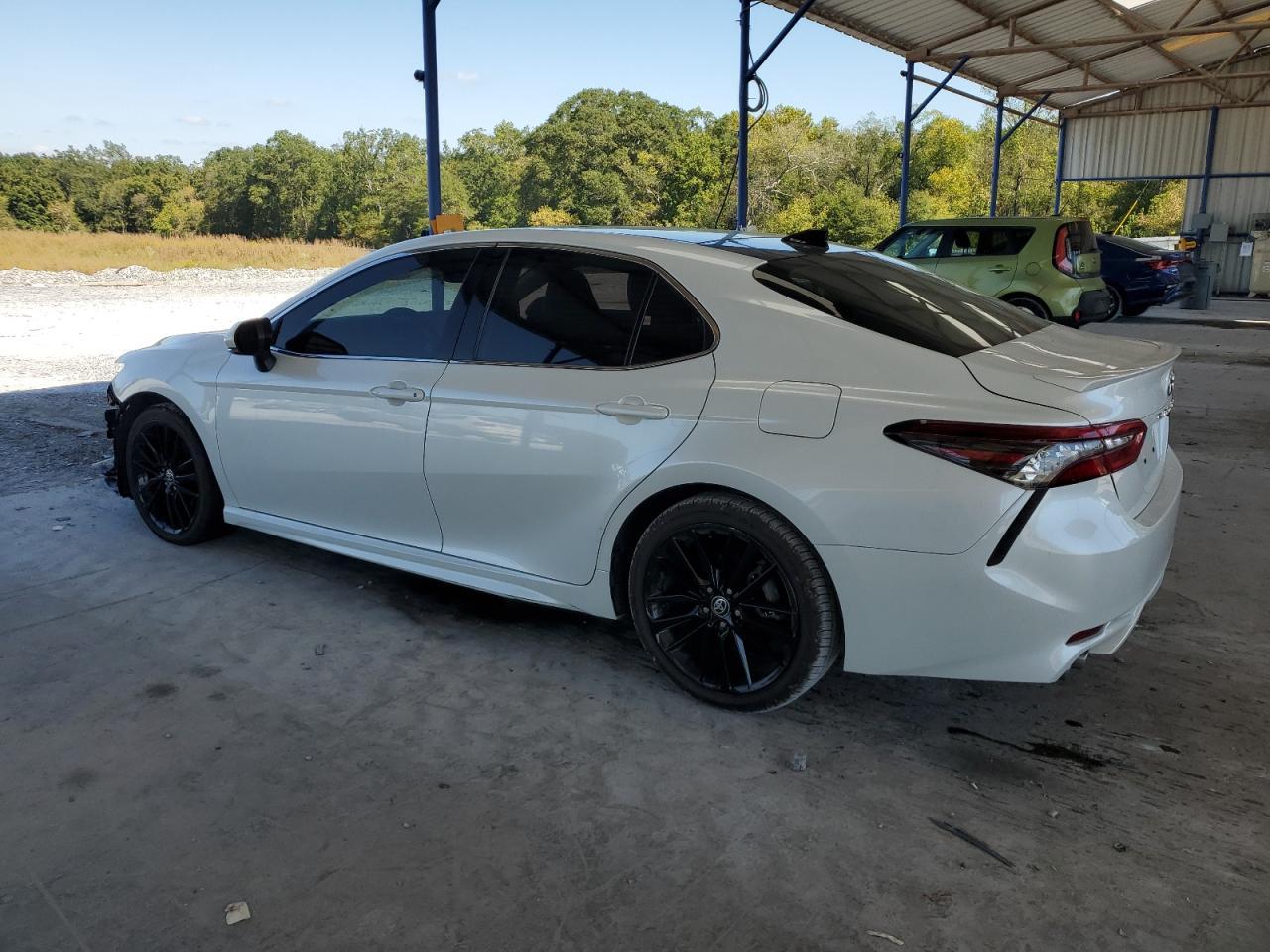 2021 Toyota Camry Xse - Фото 2