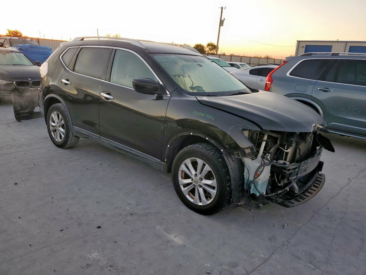 2016 Nissan Rogue S - Фото 4