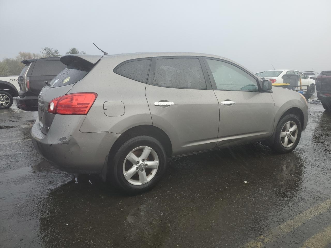 2010 Nissan Rogue S - Фото 3