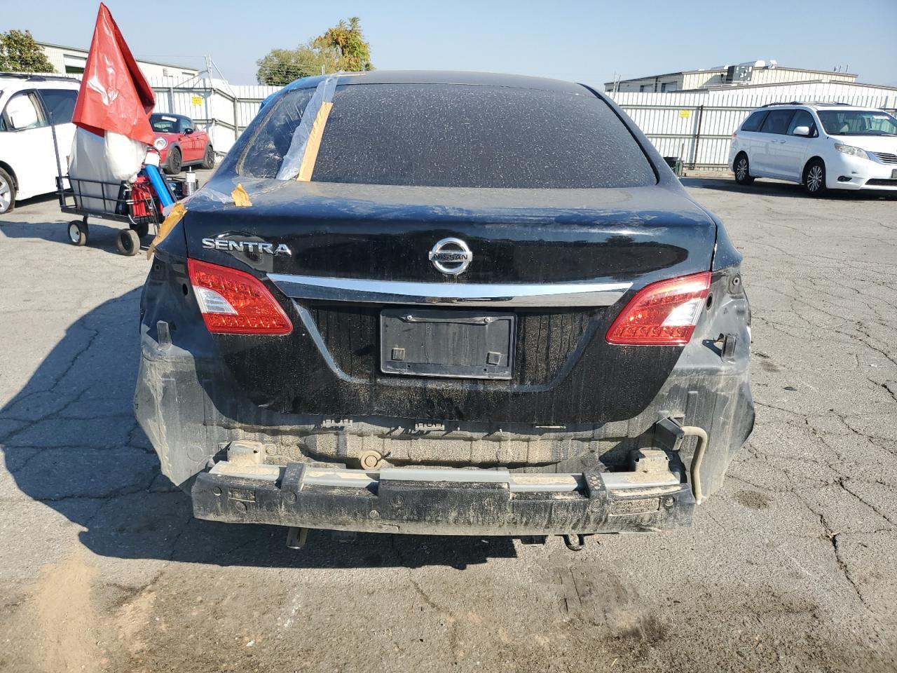 2015 Nissan Sentra S - Image 6