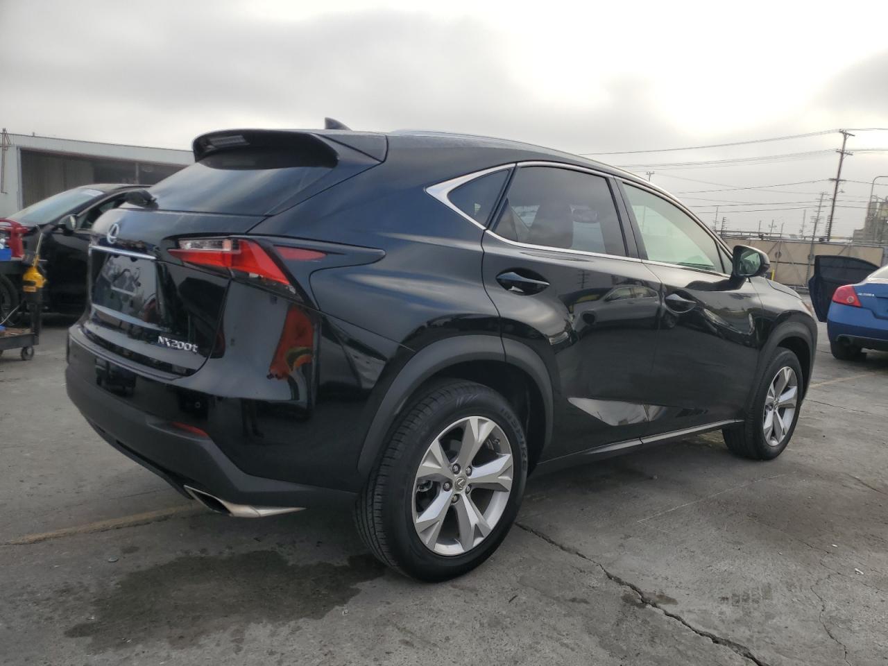 2017 Lexus Nx 200T Base - Фото 3