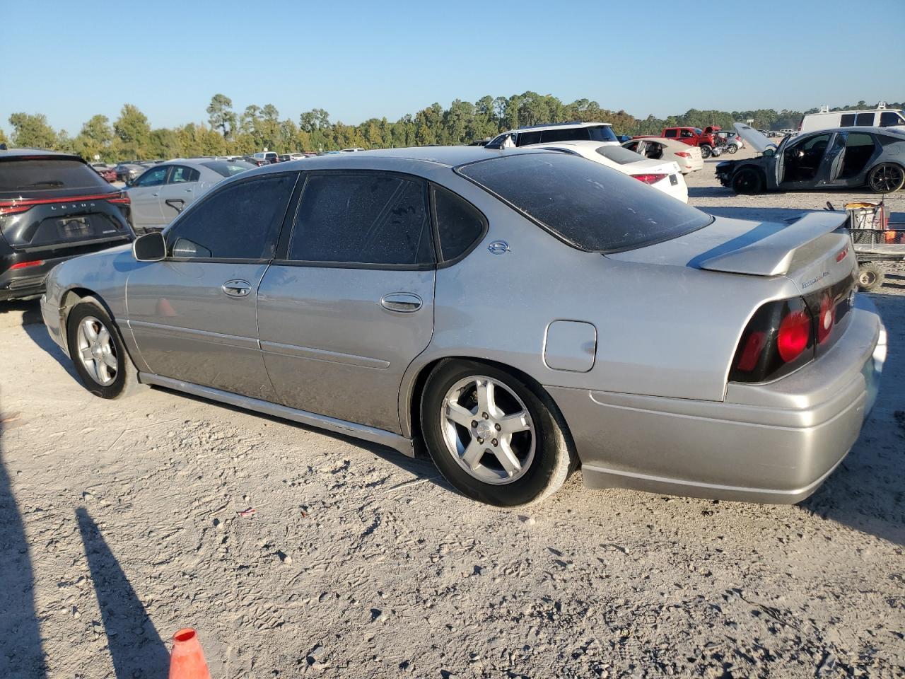 2005 Chevrolet Impala Ls - Image 2