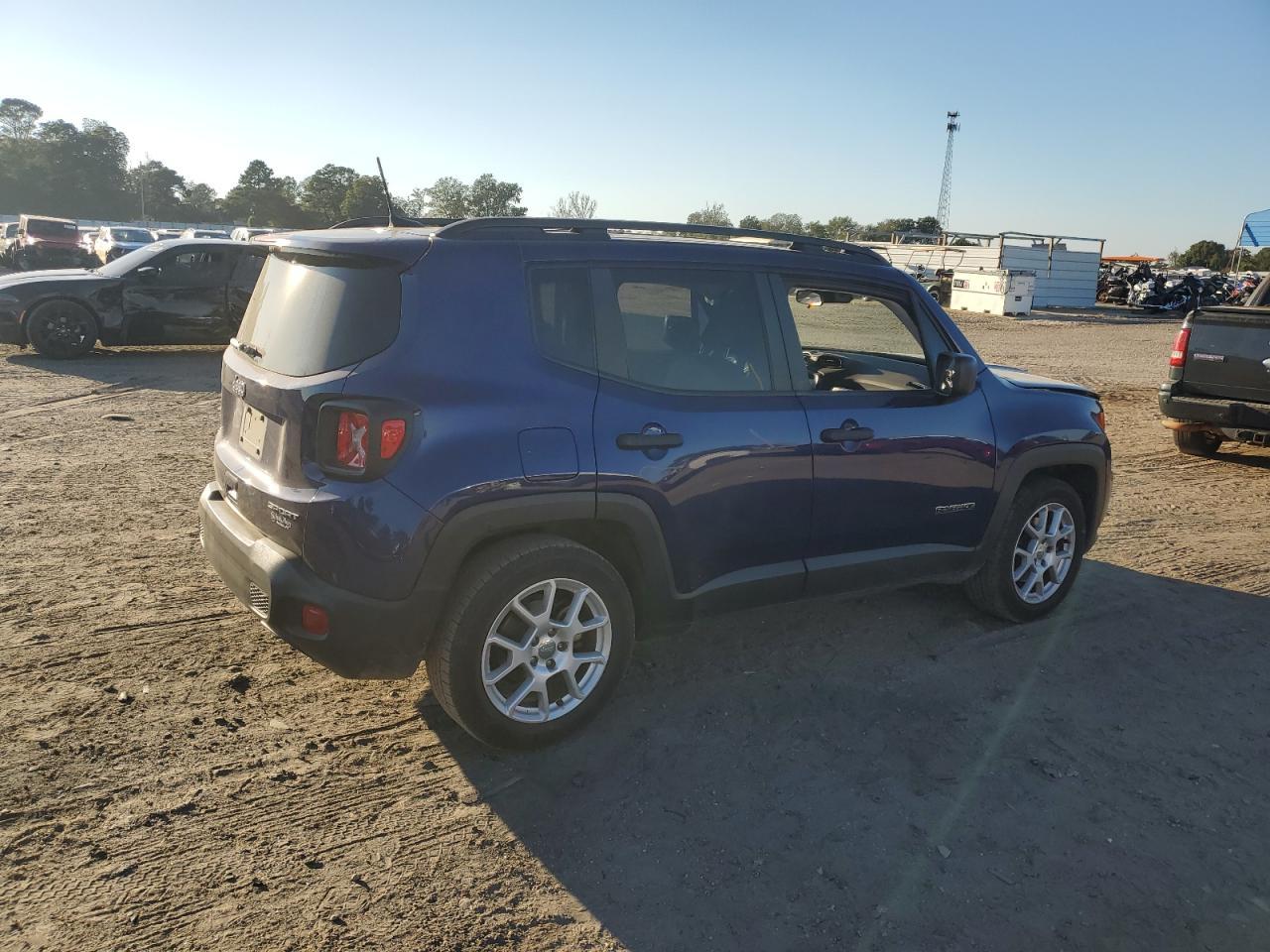 2021 Jeep Renegade Sport - Фото 3
