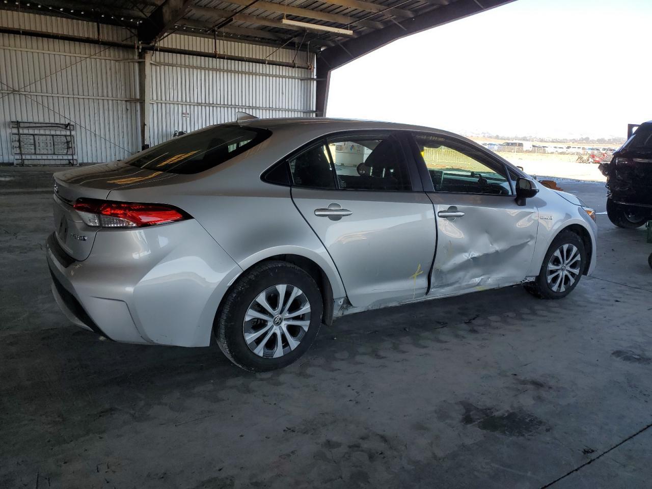 2021 Toyota Corolla Le - Фото 3