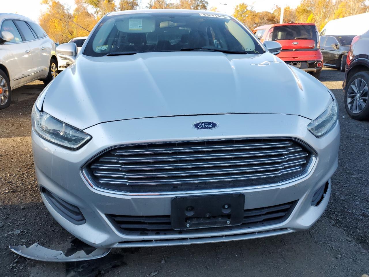 2016 Ford Fusion Se - Фото 5