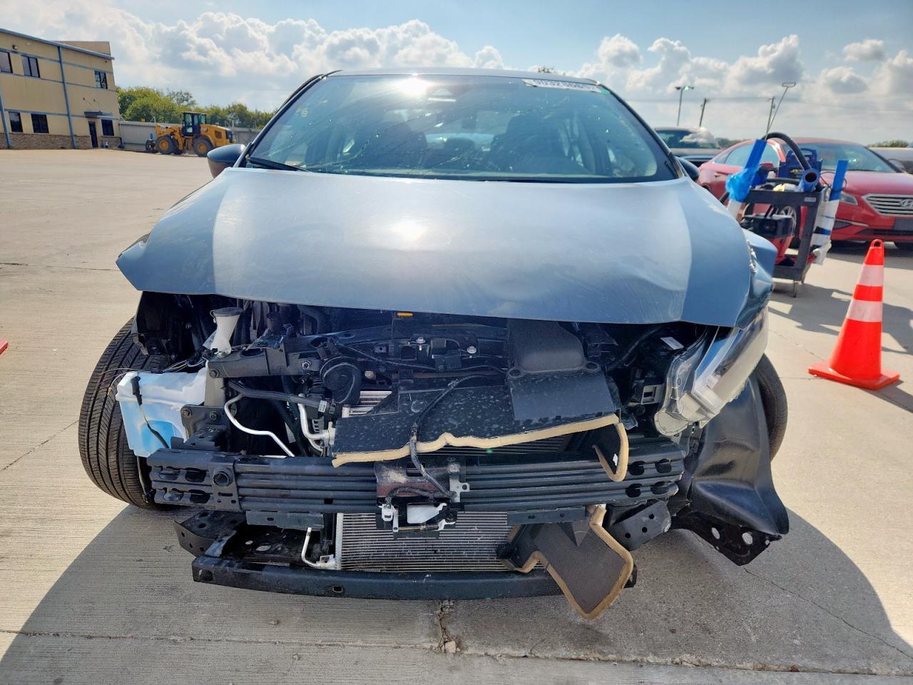 2025 Nissan Versa S - Фото 5