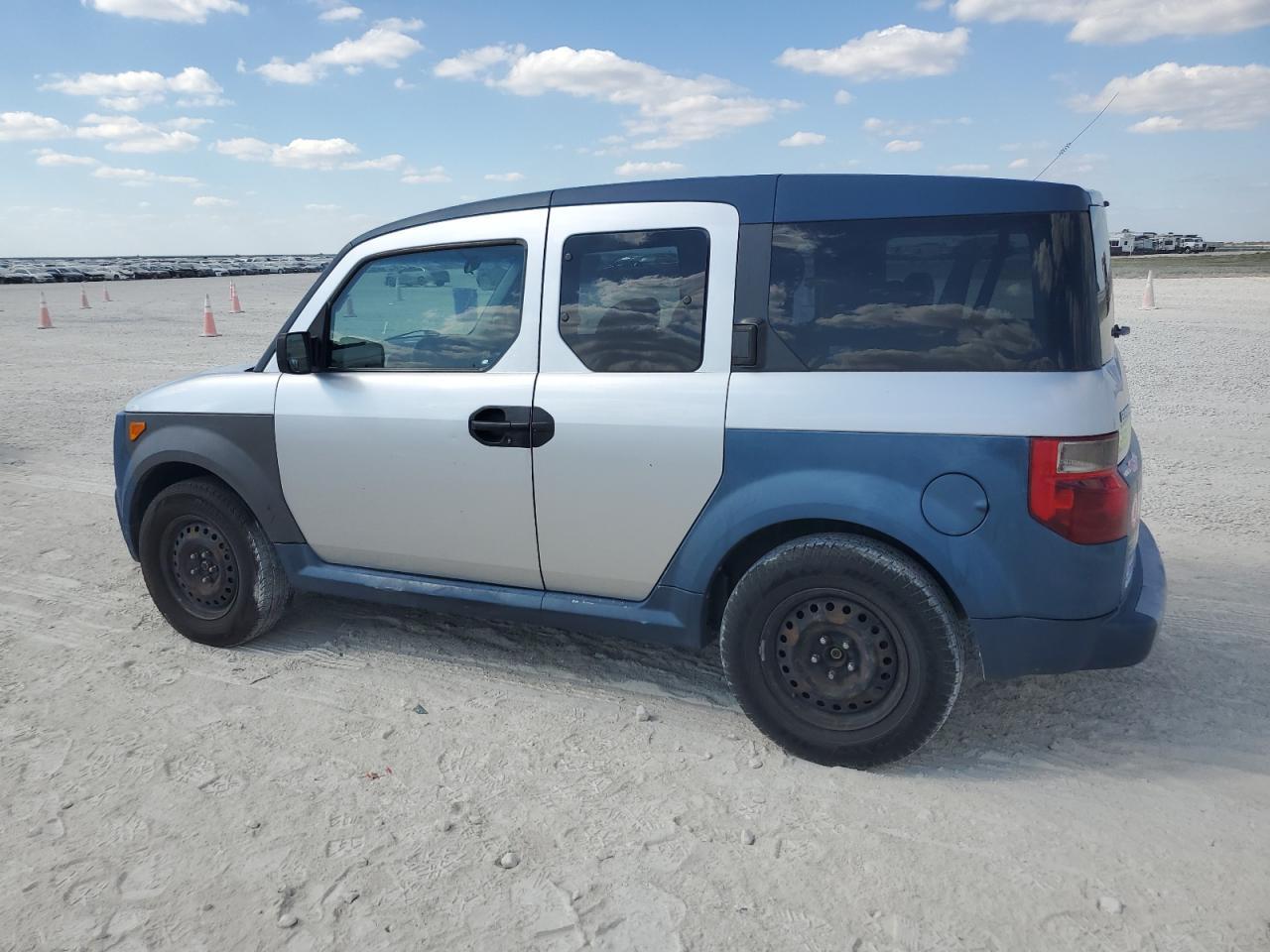 2006 Honda Element Lx - Image 2