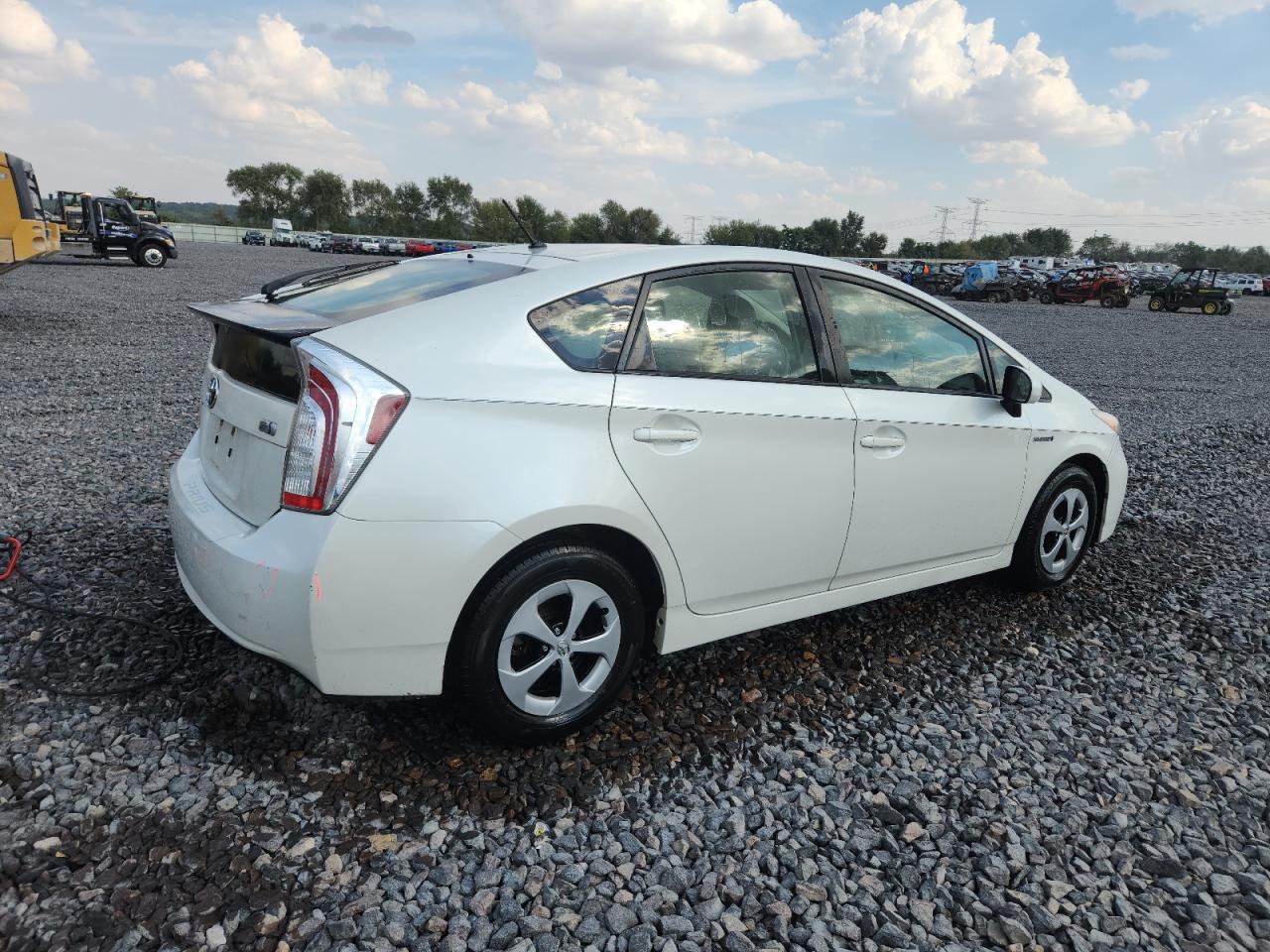 2015 Toyota Prius - Фото 3