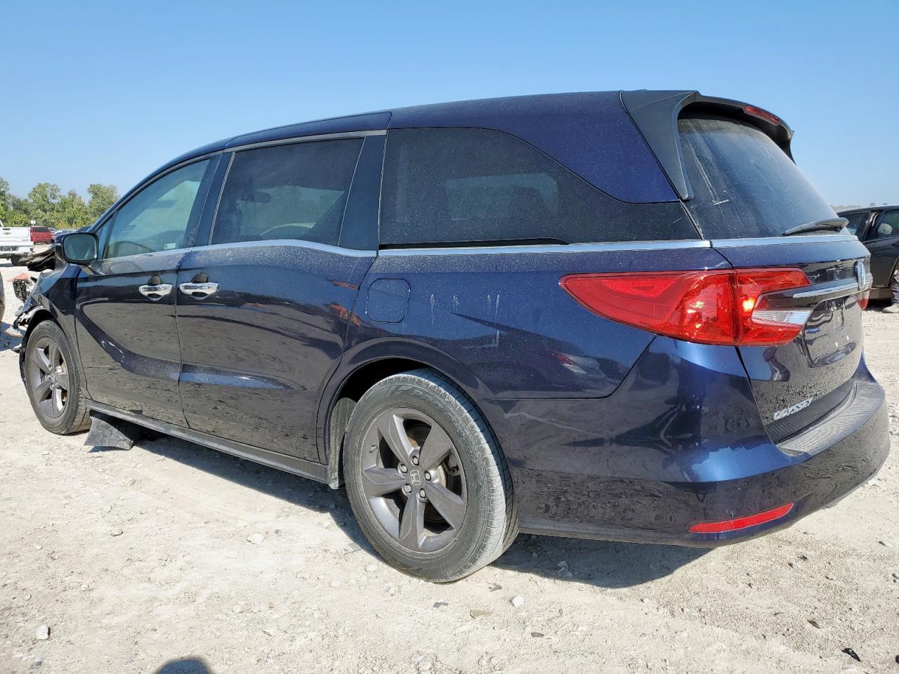 2022 Honda Odyssey Ex - Image 2